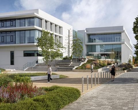 The Hidden Cost of Cambridge's 'Happy Scientists': Why Elite Lab Design Is a Billion-Dollar Trojan Horse - Image 7