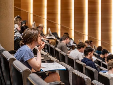 The Hidden Cost of Cambridge's 'Happy Scientists': Why Elite Lab Design Is a Billion-Dollar Trojan Horse - Image 8