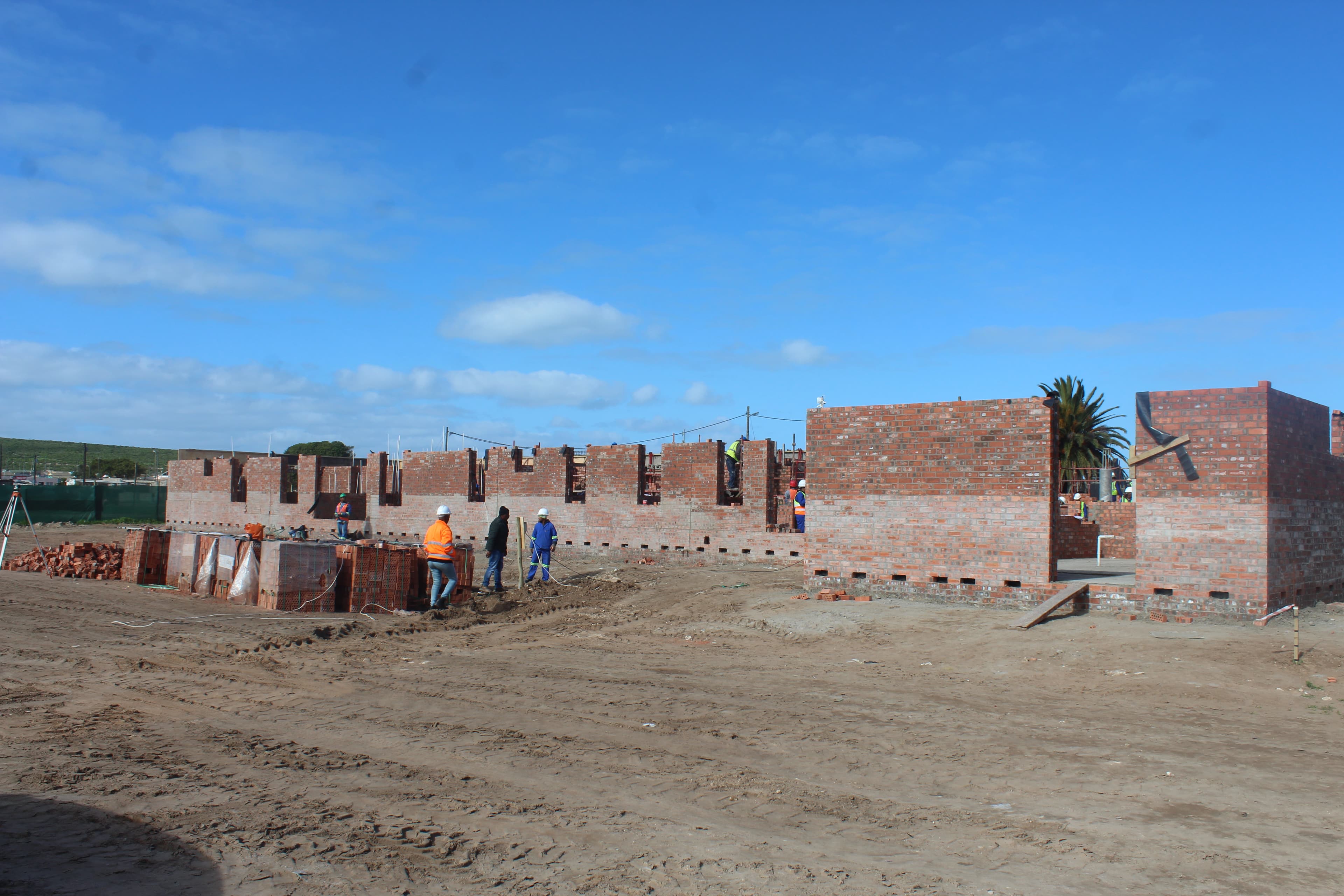 The Western Cape's Infrastructure Blitz: Why 45 New Health Projects Hide a Looming Crisis