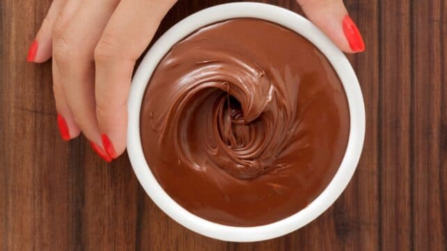 The Biological Lie: Why Your Brain *Demands* Dessert Even When You're Full - Image 2