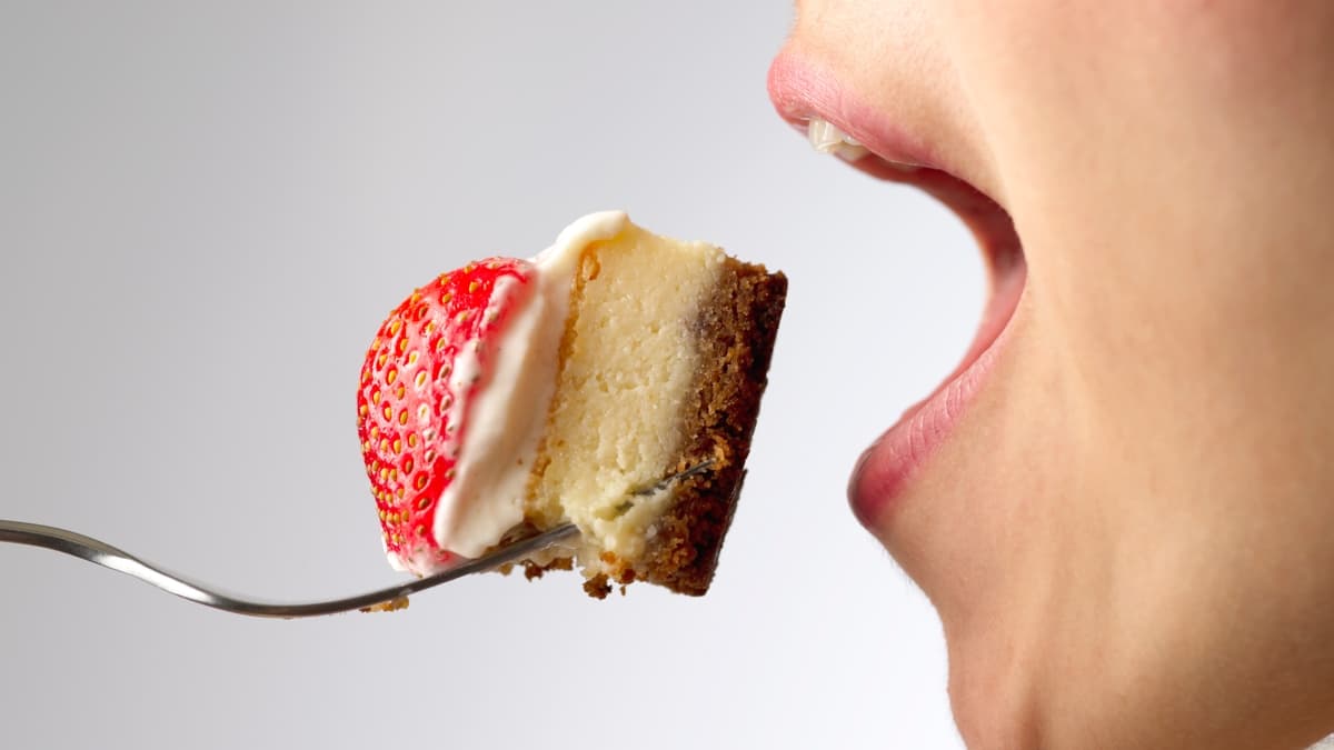 The Biological Lie: Why Your Brain *Demands* Dessert Even When You're Full