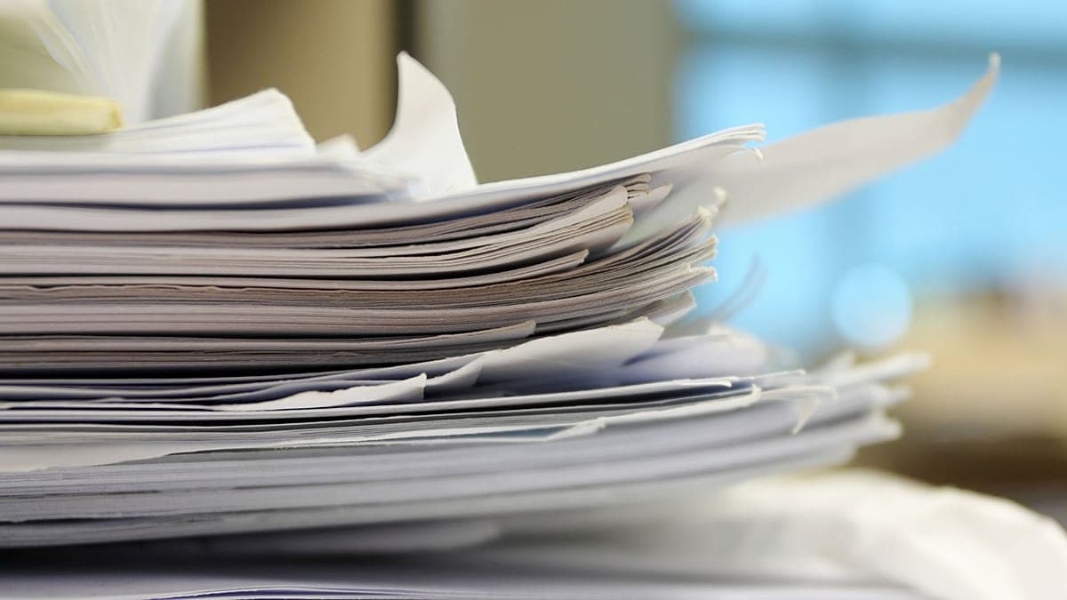 The AI Tsunami: Why Your Next 'Breakthrough' Paper Is Actually Academic Junk Food